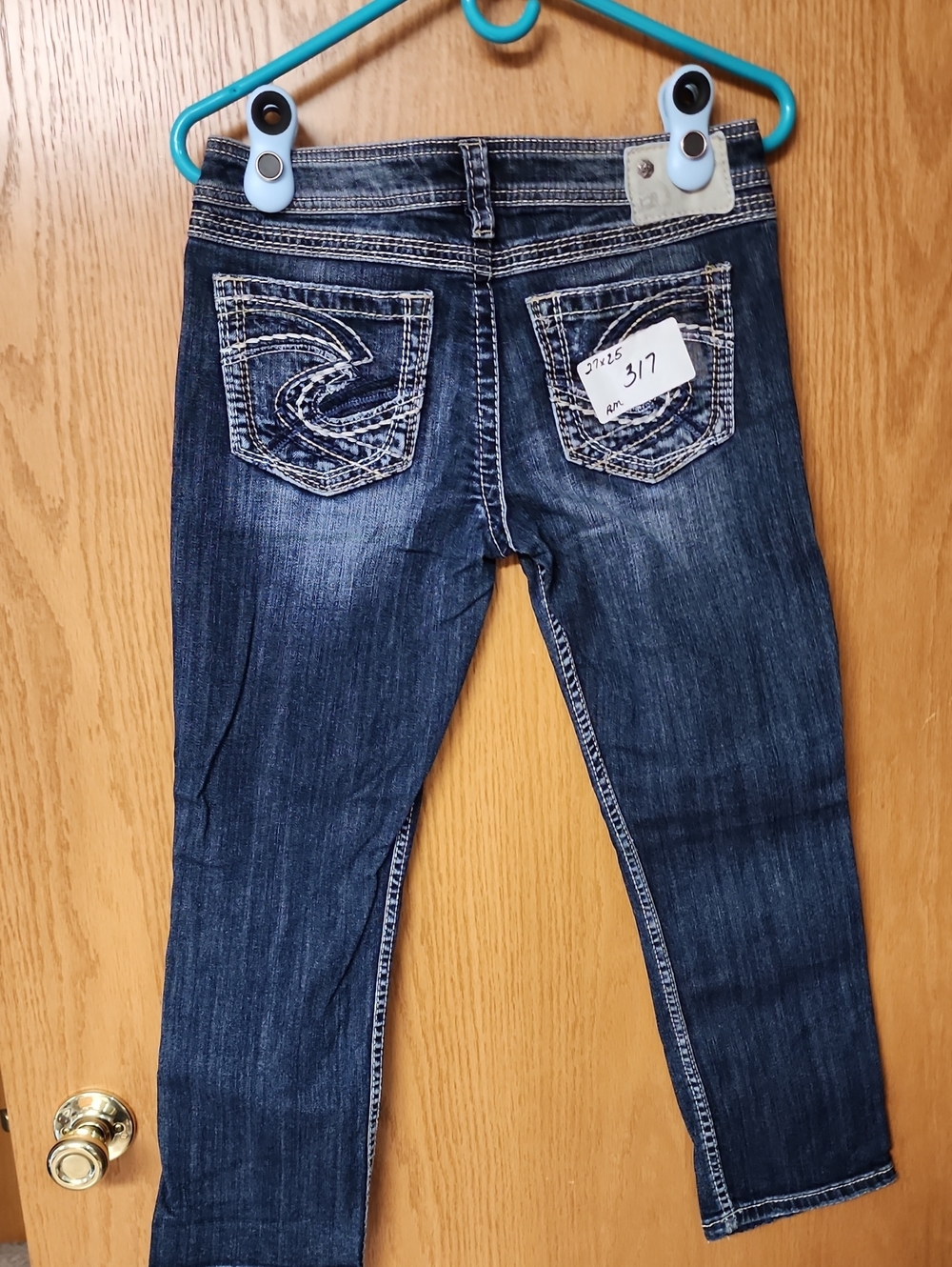 Silver Twisted Jean Capri Women's 27x25 number 317